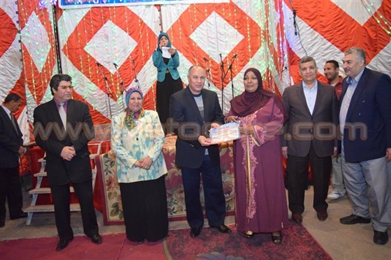 جامعة سوهاج تكرم 20 أما مثالية بالمدن الجامعية