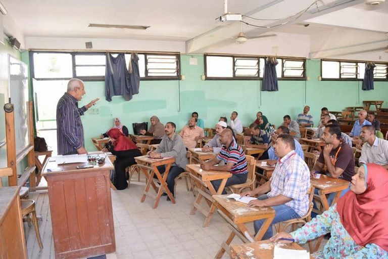 تدريب 53 موظف بجامعة سوهاج علي مهارات متقدمة في اللغة العربية