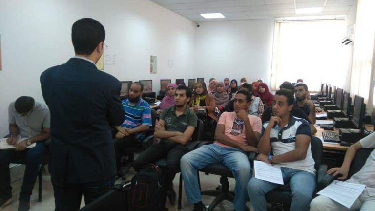 تنمية المهارات الحياتية ” دورة تدريبية بسفارة المعرفة بجامعة سوهاج