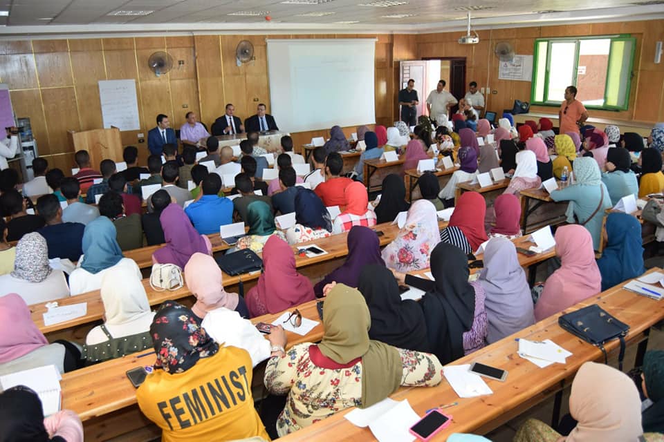 جامعة سوهاج تبدأ دوراتها التدريبية الطلابية لريادة الاعمال