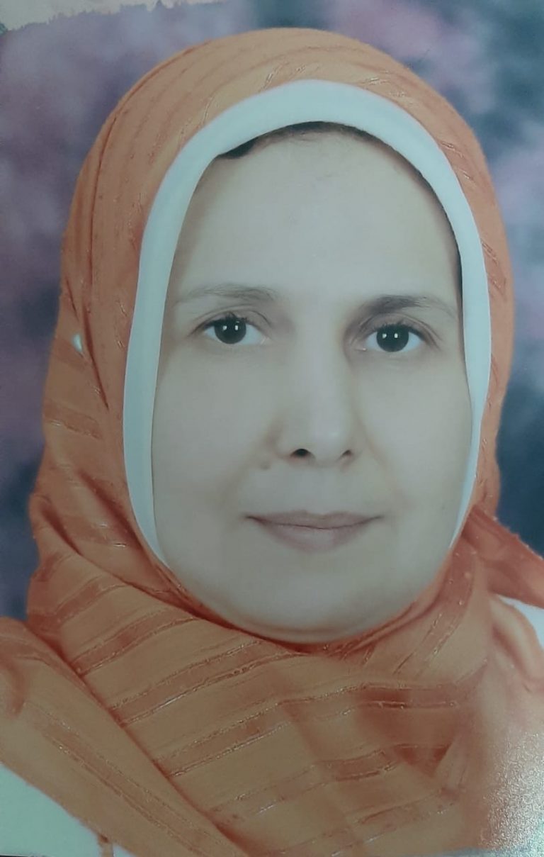 ثلاثة نماذج استرشادية لمقرر النحو للفرقة الرابعة بكلية الآداب أ. د سهير أحمد محمد أحمد