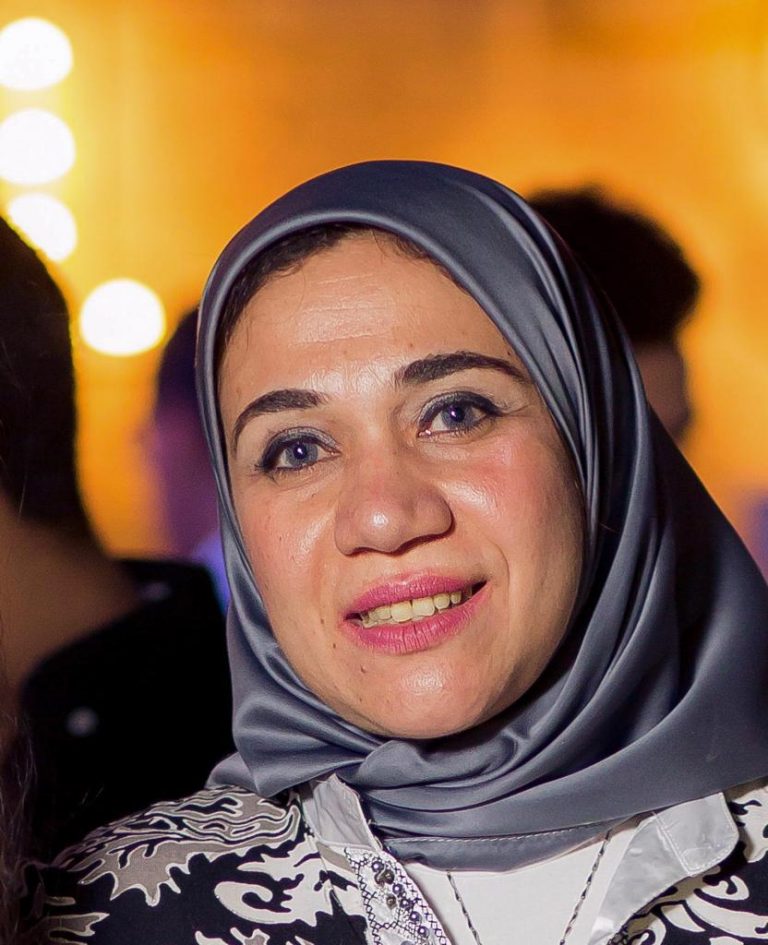 د مروه عبد العزيز محاضرة في اللغة الفرنسية
