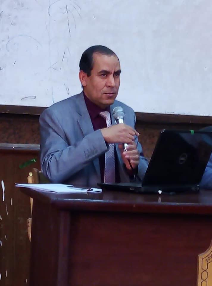 أ.د / محمود مراد رئيس قسم الفلسفة مقرر الفلسفة اليونانية