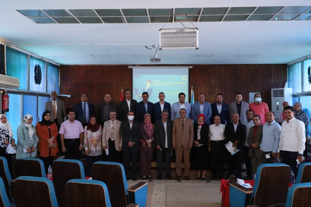 مشاركة كلية الاداب باجتماع مركز ضمان الجودة بجامعة سوهاج عن انشطته السنوية وخطته المستقبلية