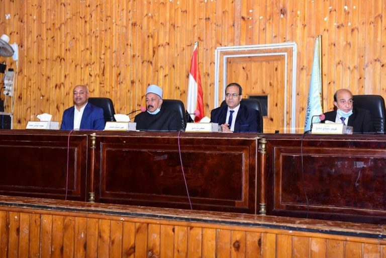 آداب سوهاج تبدأ فعاليات دورتها التدريبية للائمة والواعظات بوزارة الأوقاف