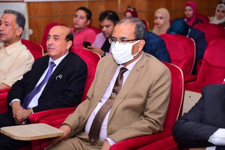 الأربعاء القادم.. الجامعة تدشن مبادرة “سوهاج خالية من الأمية”