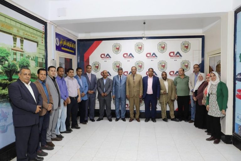 اداب سوهاج تختتم دورتها التدريبية لإعداد المراجعين الداخليين