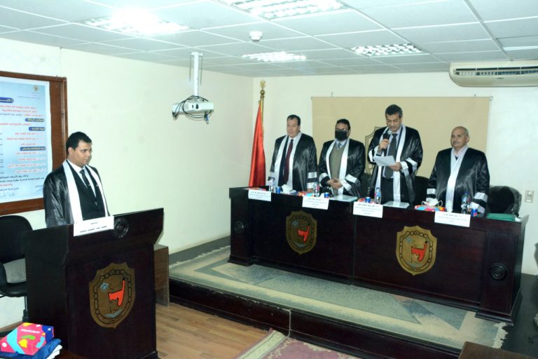 اداب سوهاج تمنح باحث بقسم الدراسات اليونانية واللاتينية درجة الدكتوراة في الادب المقارن