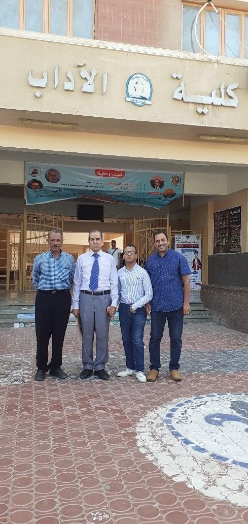 عميد آداب ووكيل الكلية لشؤون الطلاب ومدير مركز ذوى الاعاقة بالجامعة يستقبلون طلاب الدمج بالكلية