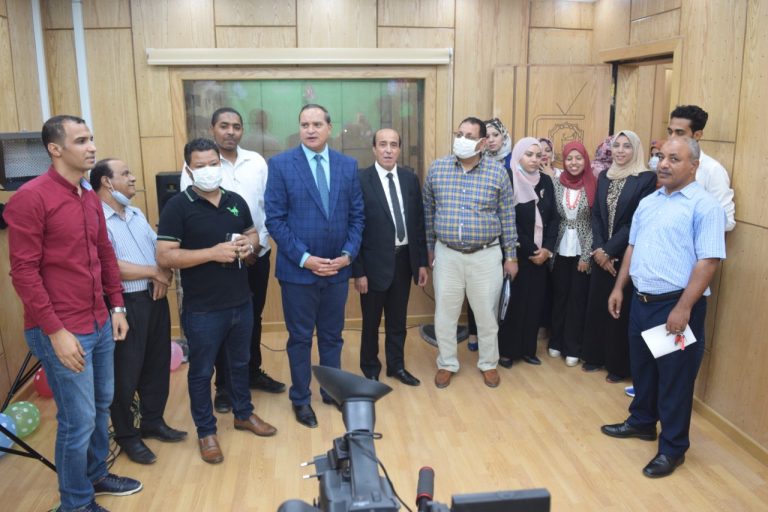 266654-اعضاء-قسم-الاعلام-بجامعة-سوهاج